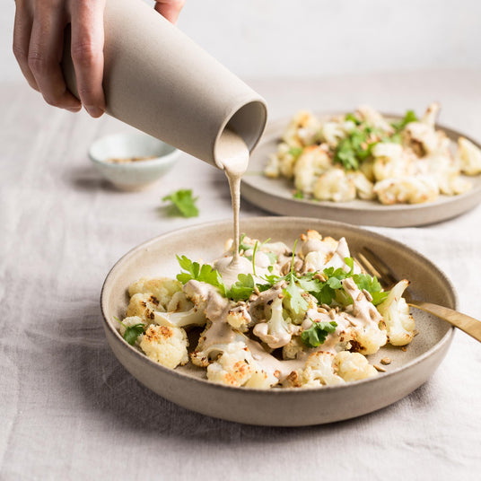 Gebakken bloemkool met tahini saus