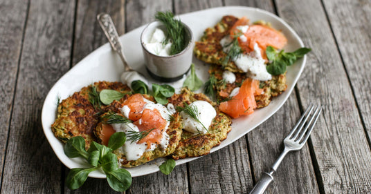 Courgettekoeken met gerookte zalm