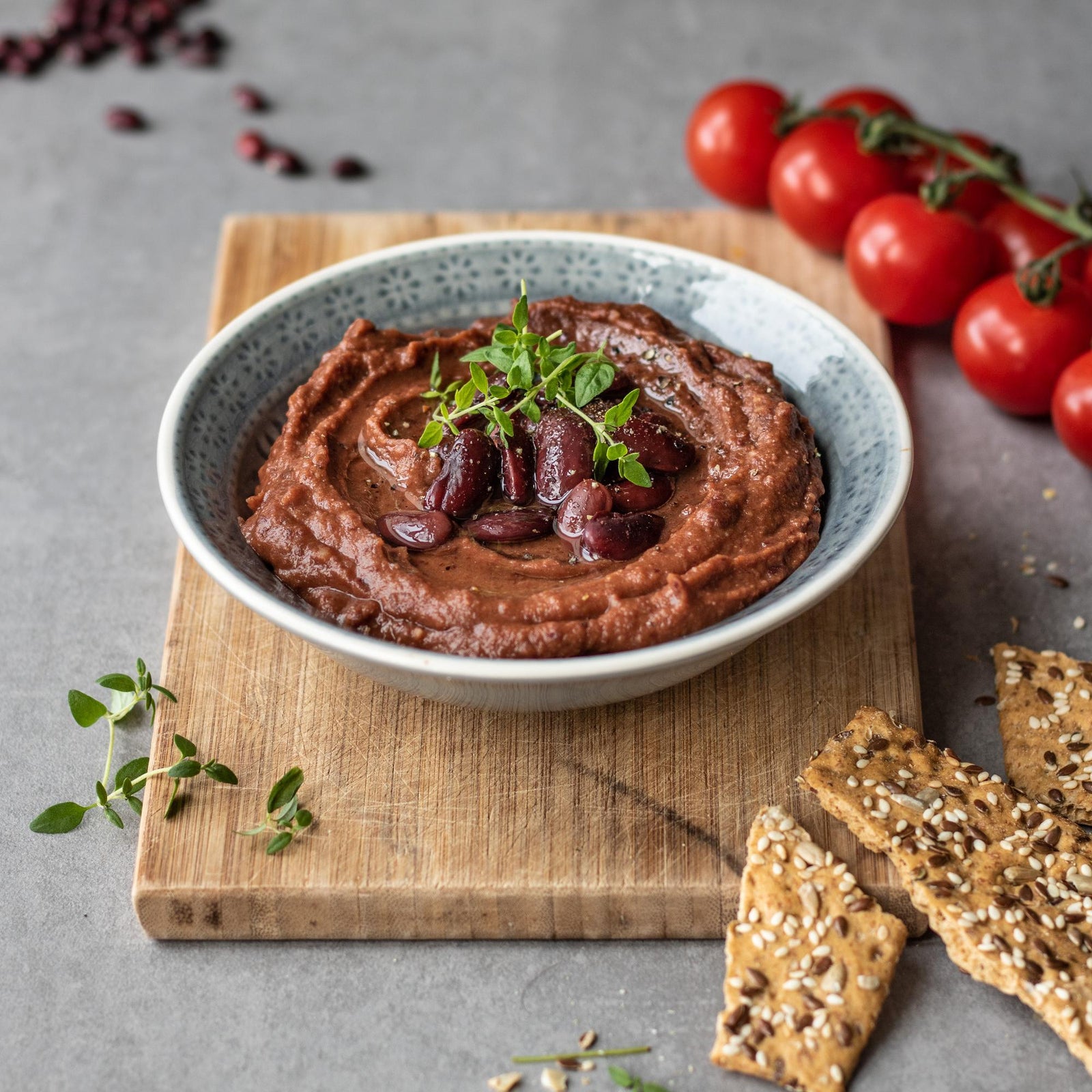 Bonenspread met chili en gedroogde tomaten