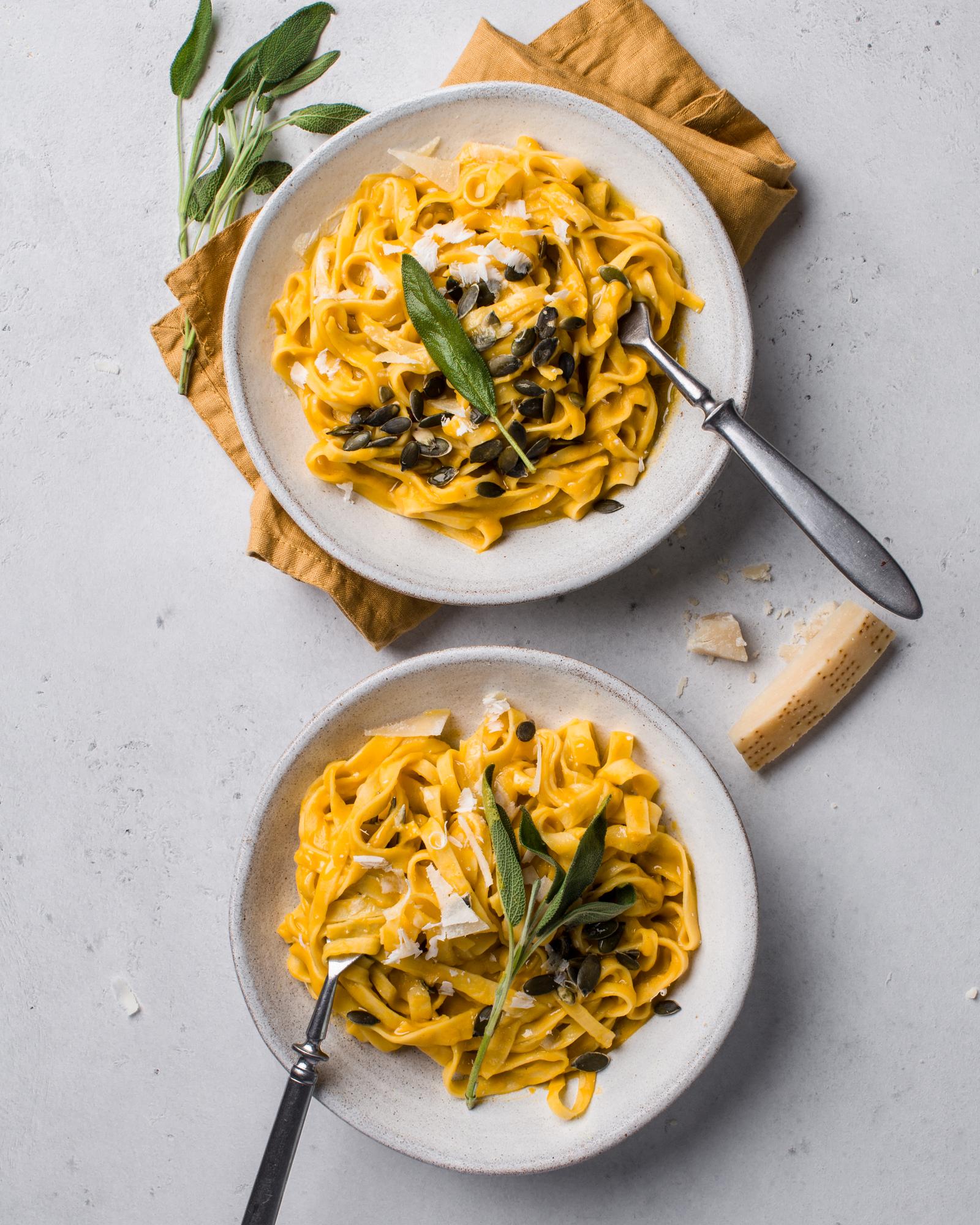 Pasta met pompoenssaus