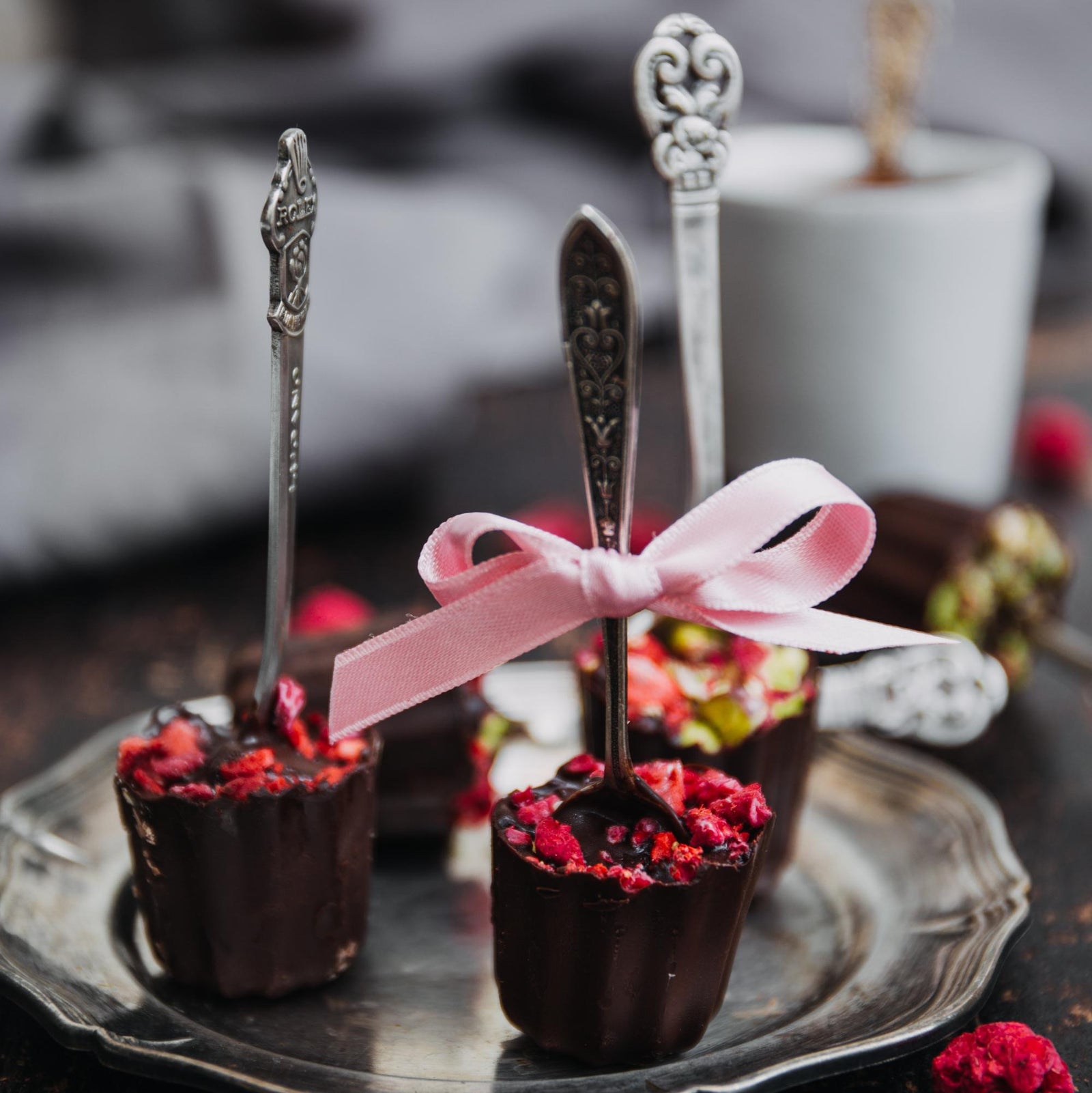 Chocolade op een lepel