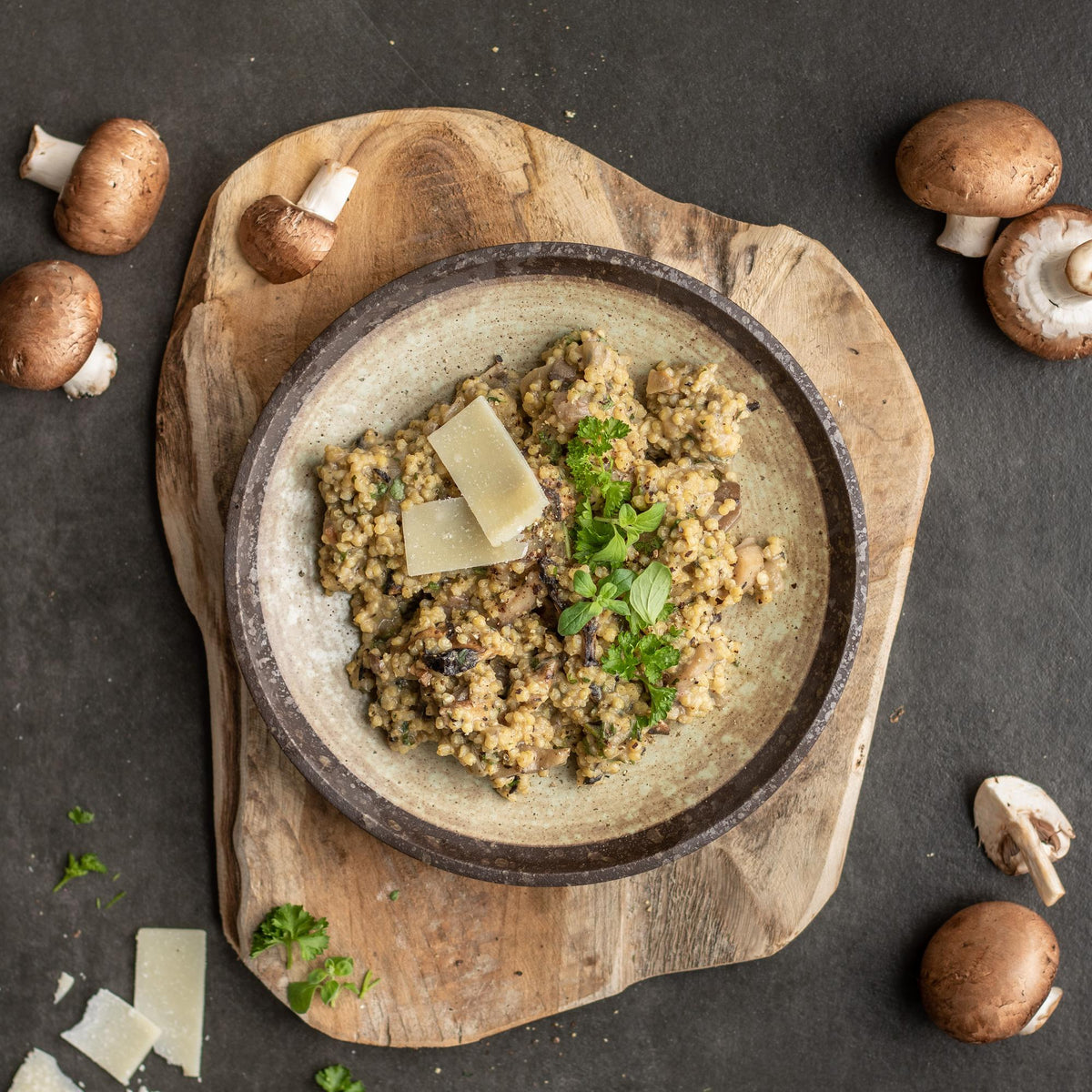 Gierst-risotto met paddenstoelen