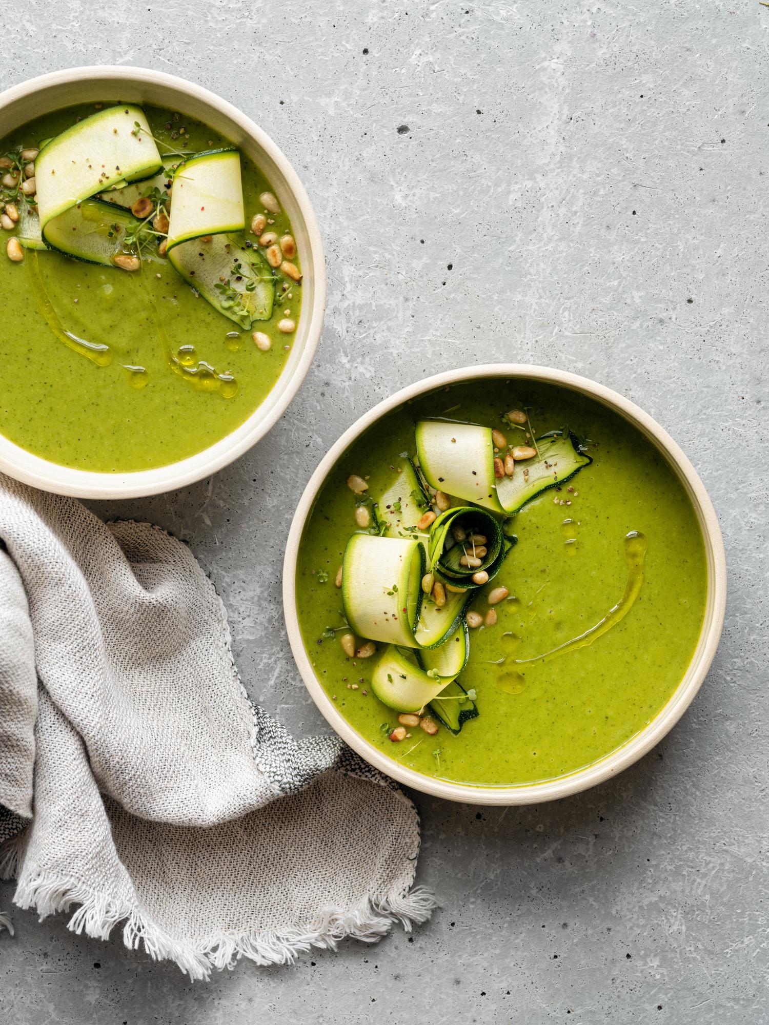 Aardappel-courgette soep