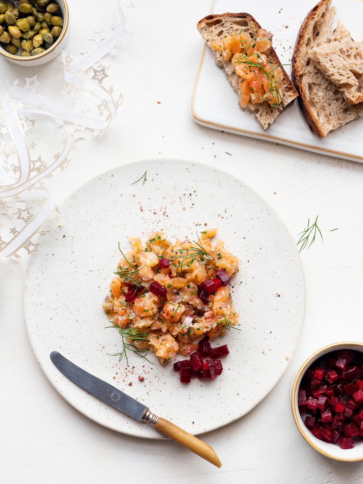 Zalm tartaar met rode biet