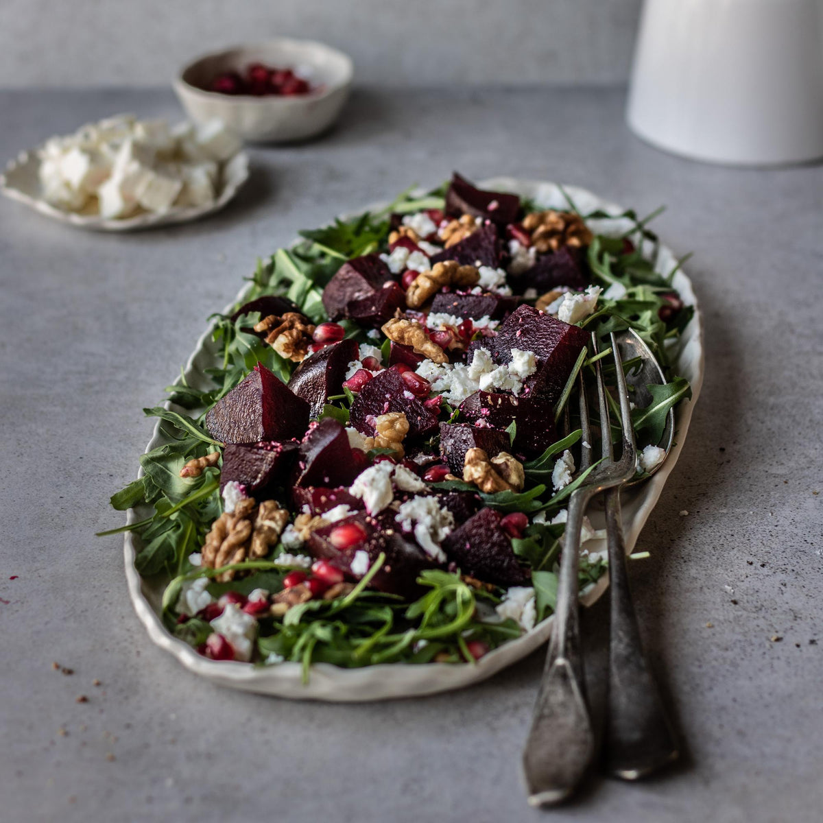 Salade met rode biet, rucola en fetakaas