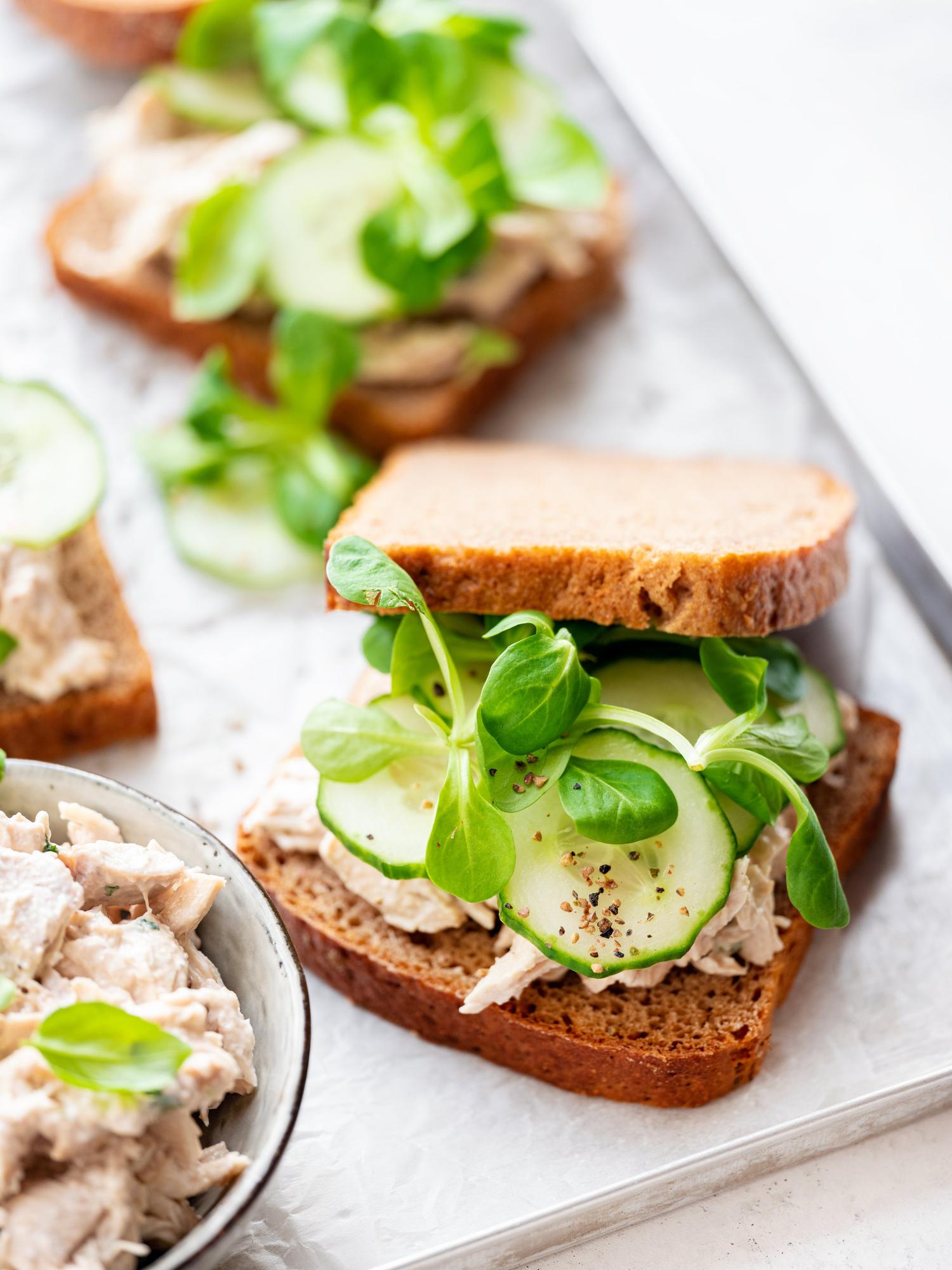 Sandwich met pulled turkey