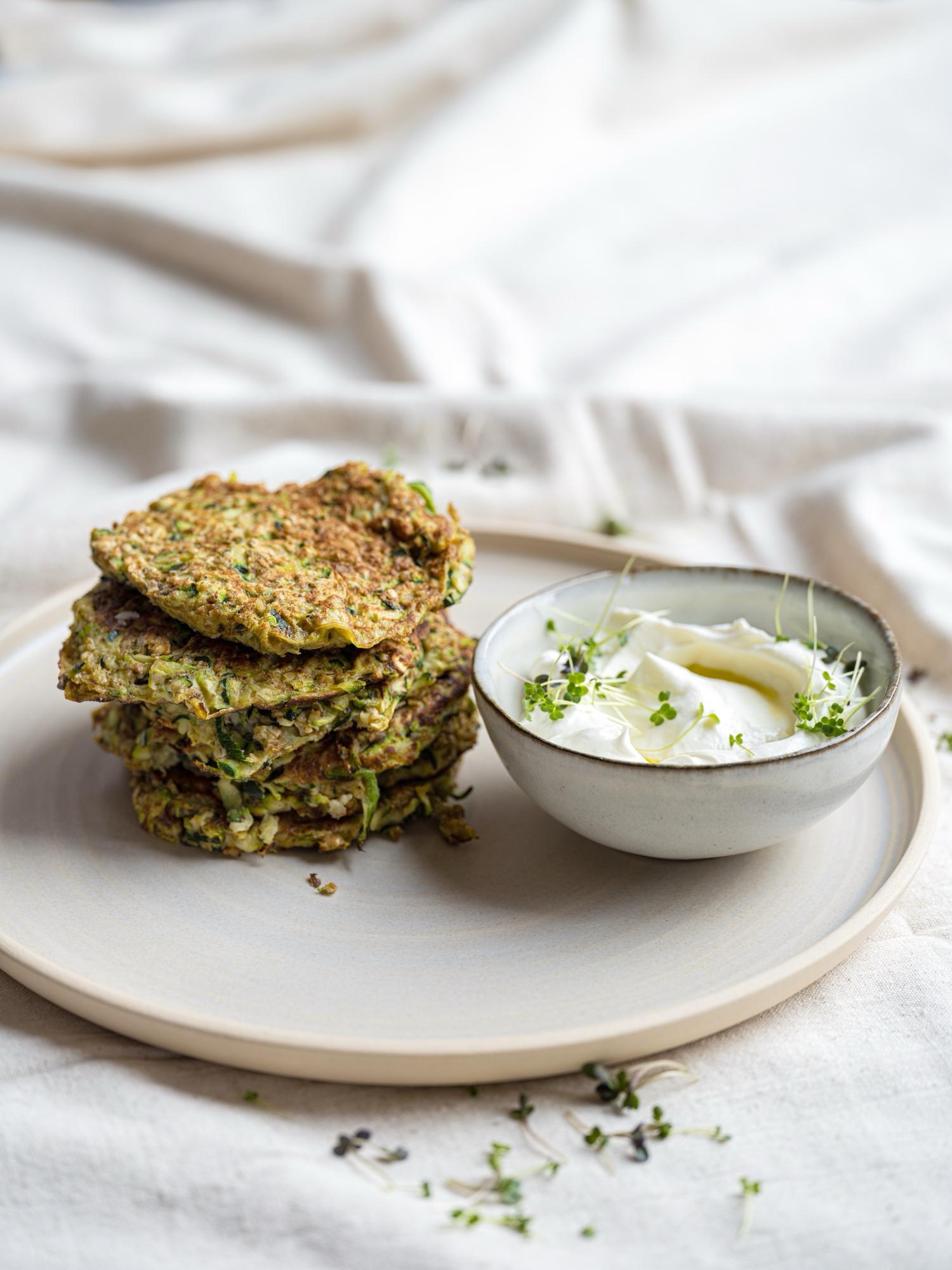 Turkse courgettepannenkoekjes (kabak mücveri)