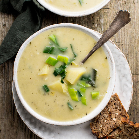 Preisoep met aardappelen en peterselie